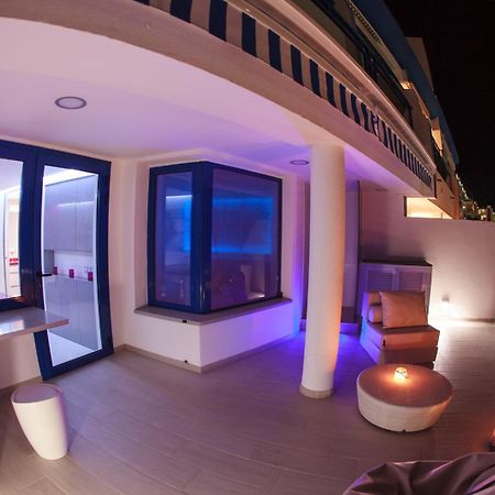 Modern Designer Apartment Taurito Luaran gambar